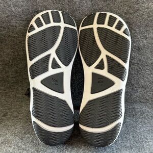 HK Hike Footwear Theora Pro Ergonomic Supportive Non Slip Barefoot Shoes W 9-9.5